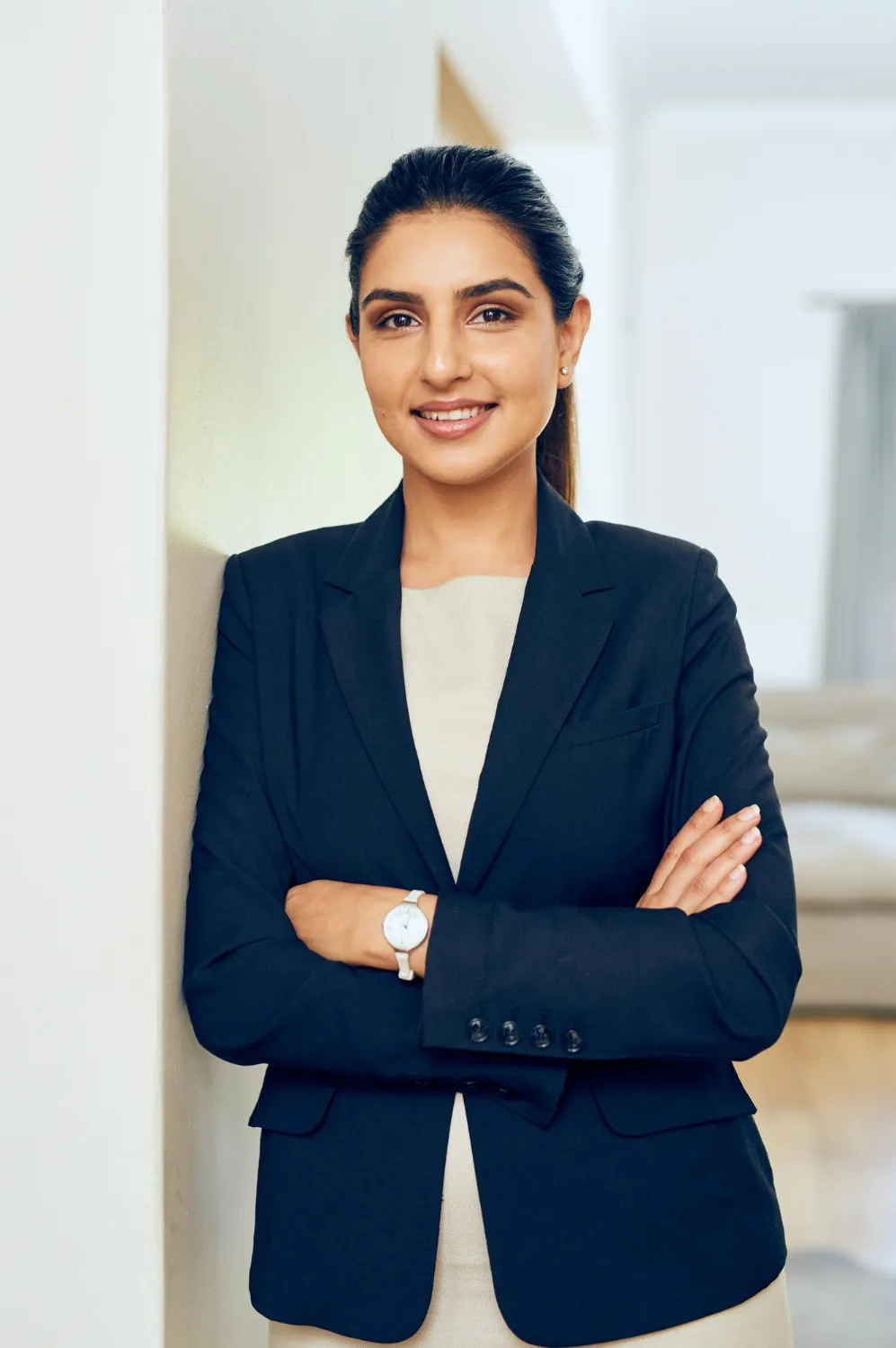 confidence-leads-success-portrait-young-woman-standing-office